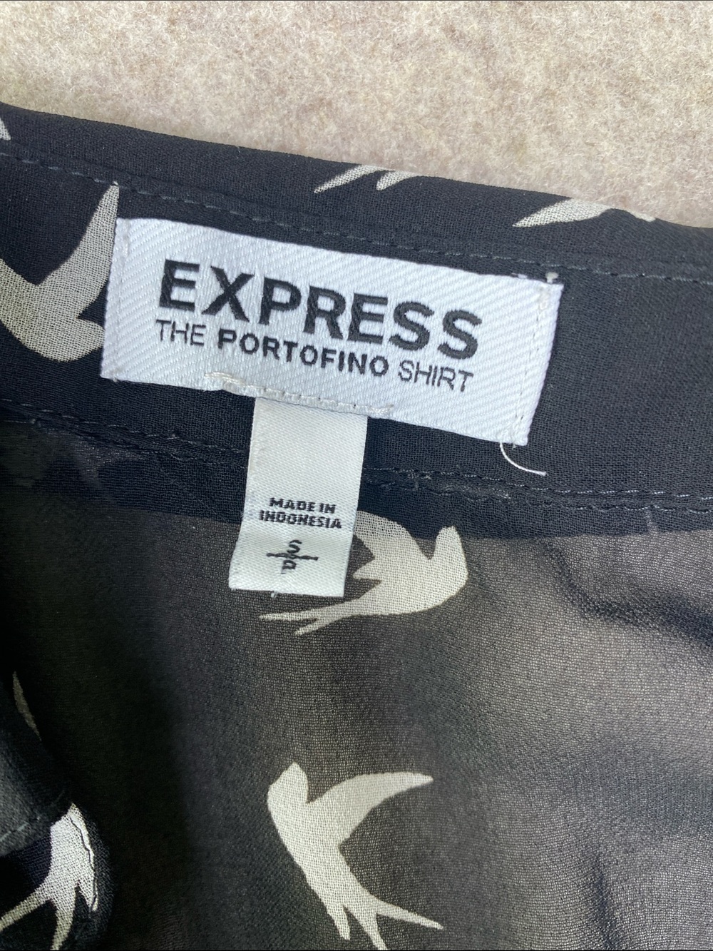 Express Portofino Shirt Small Black White Swallow Bird Print Sheer Blouse - Picture 5 of 11